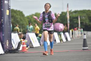 BIB: 0784
                            <button type="button" onclick="openModal(4944777)" class="btn btn-primary btn-sm float-right btn-popup" data-toggle="modal" data-target=".modal-high-quality">
                        <i class="fas fa-shopping-cart"></i> Add to Cart
                    </button>
                                            <button type="button" onclick="isThisMe(4944777, true)" class="btn btn-success btn-sm float-right btn-popup btn-isme hidden" data-toggle="tooltip" data-placement="bottom" title="นี่คือรูปของคุณใช่ไหม คลิกที่นี่เพื่อเอาเข้าอัลบั้ม">
                        <i class="fas fa-plus"></i> Add to album
                    </button>
                    <button type="button" onclick="isThisMe(4944777, false)" class="btn btn-warning btn-sm float-right btn-popup btn-isnotme hidden">
                        <i class="fas fa-ban"></i> Remove from album
                    </button>